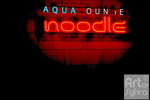 tourist-noodle-bar 2480167343 o